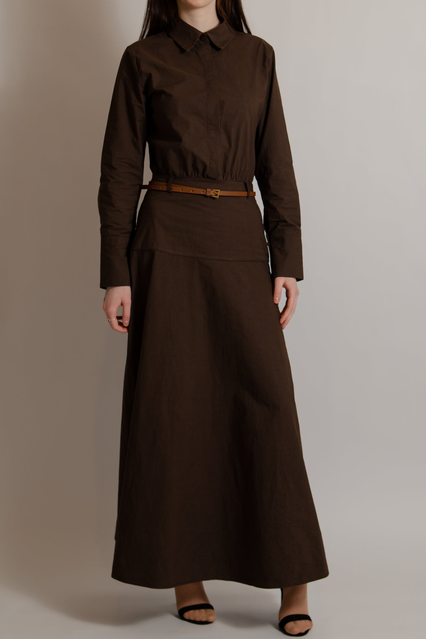 Cotton dress with belt brown