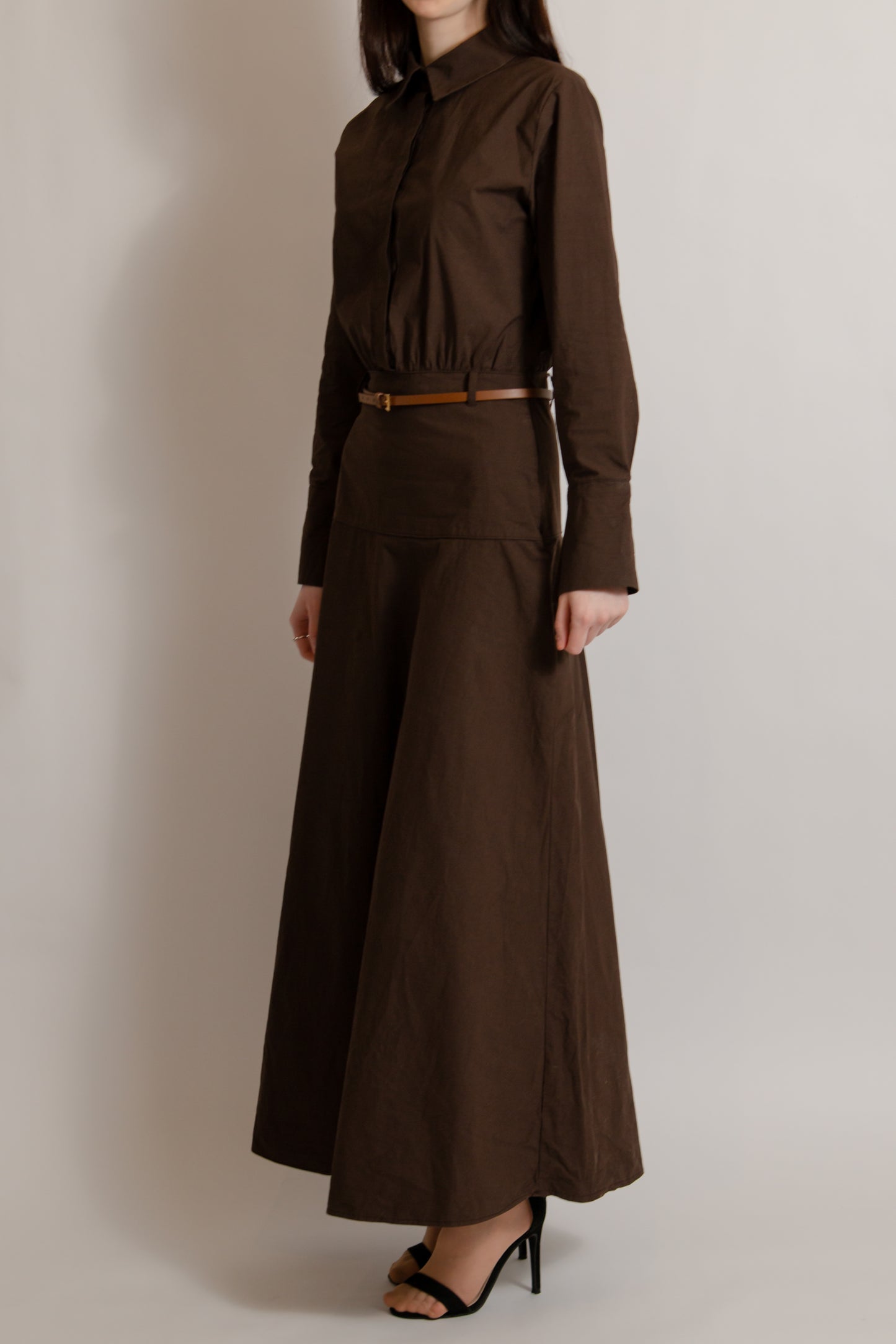 Cotton dress with belt brown