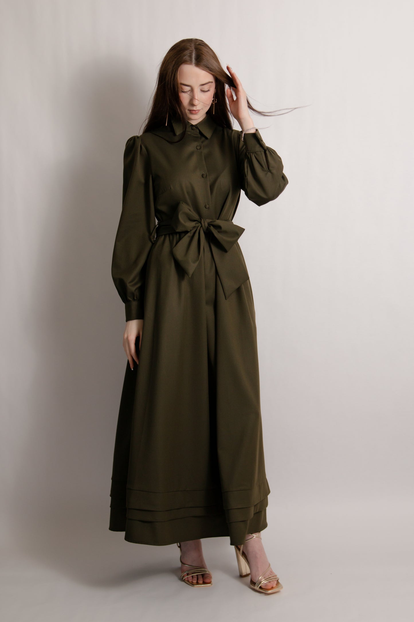 Belted dress with pintuck hem olive