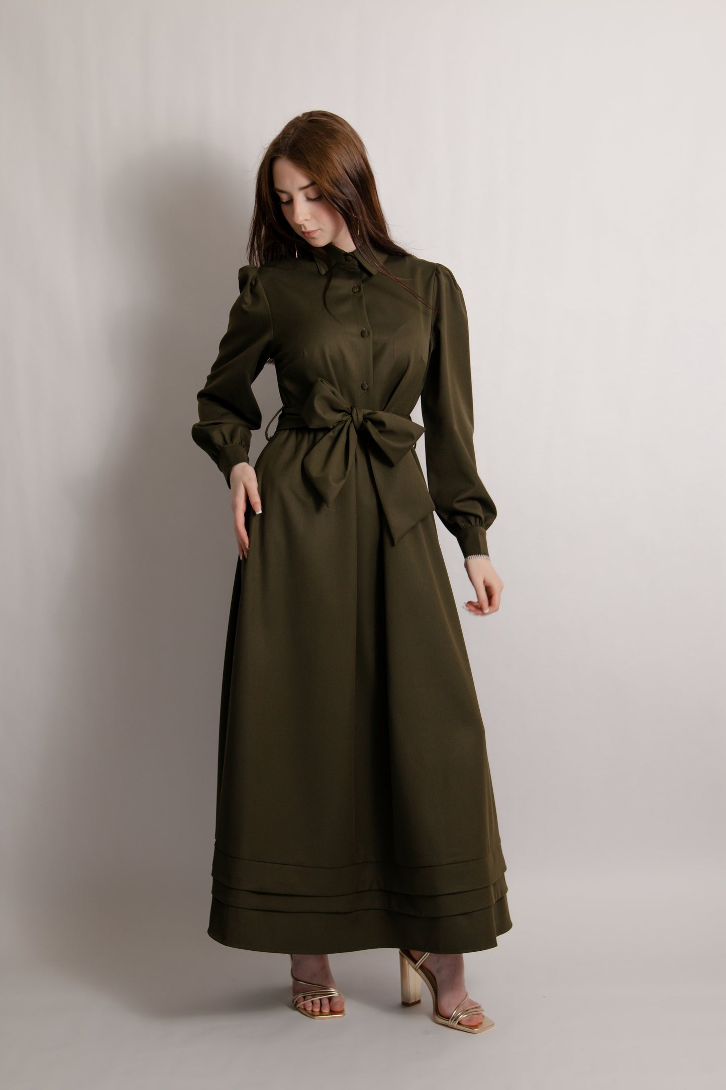 Belted dress with pintuck hem olive