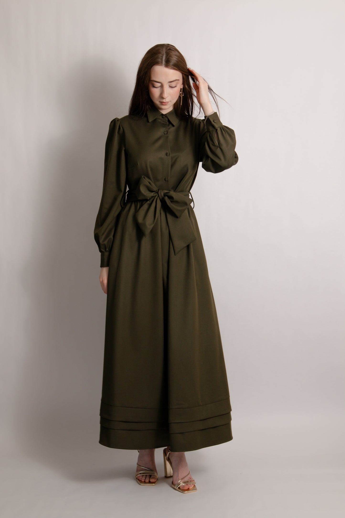 Belted dress with pintuck hem olive
