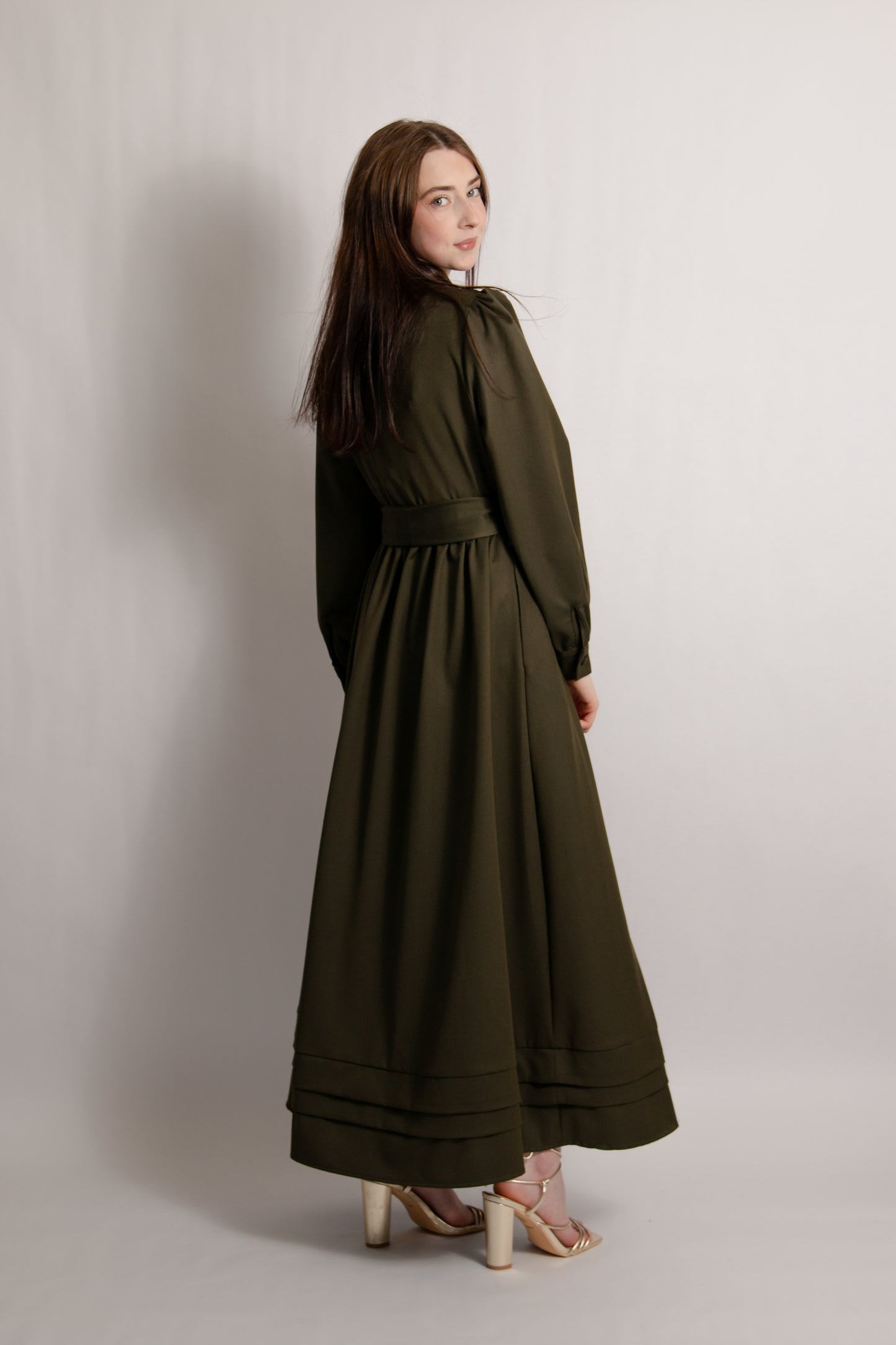 Belted dress with pintuck hem olive