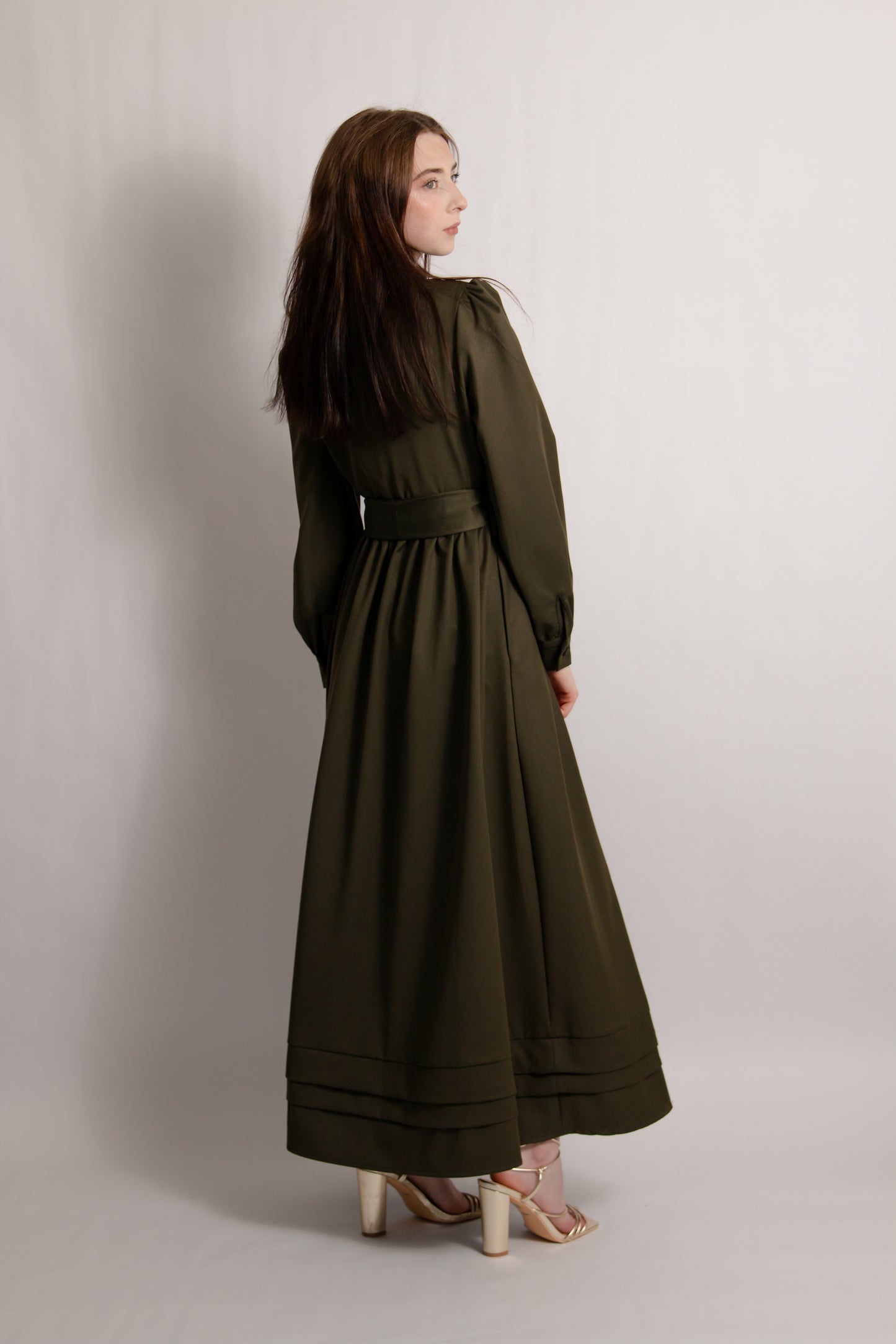 Belted dress with pintuck hem olive