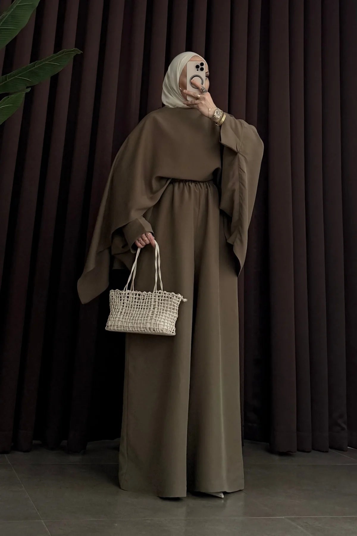 Elegant modest cape set taupe
