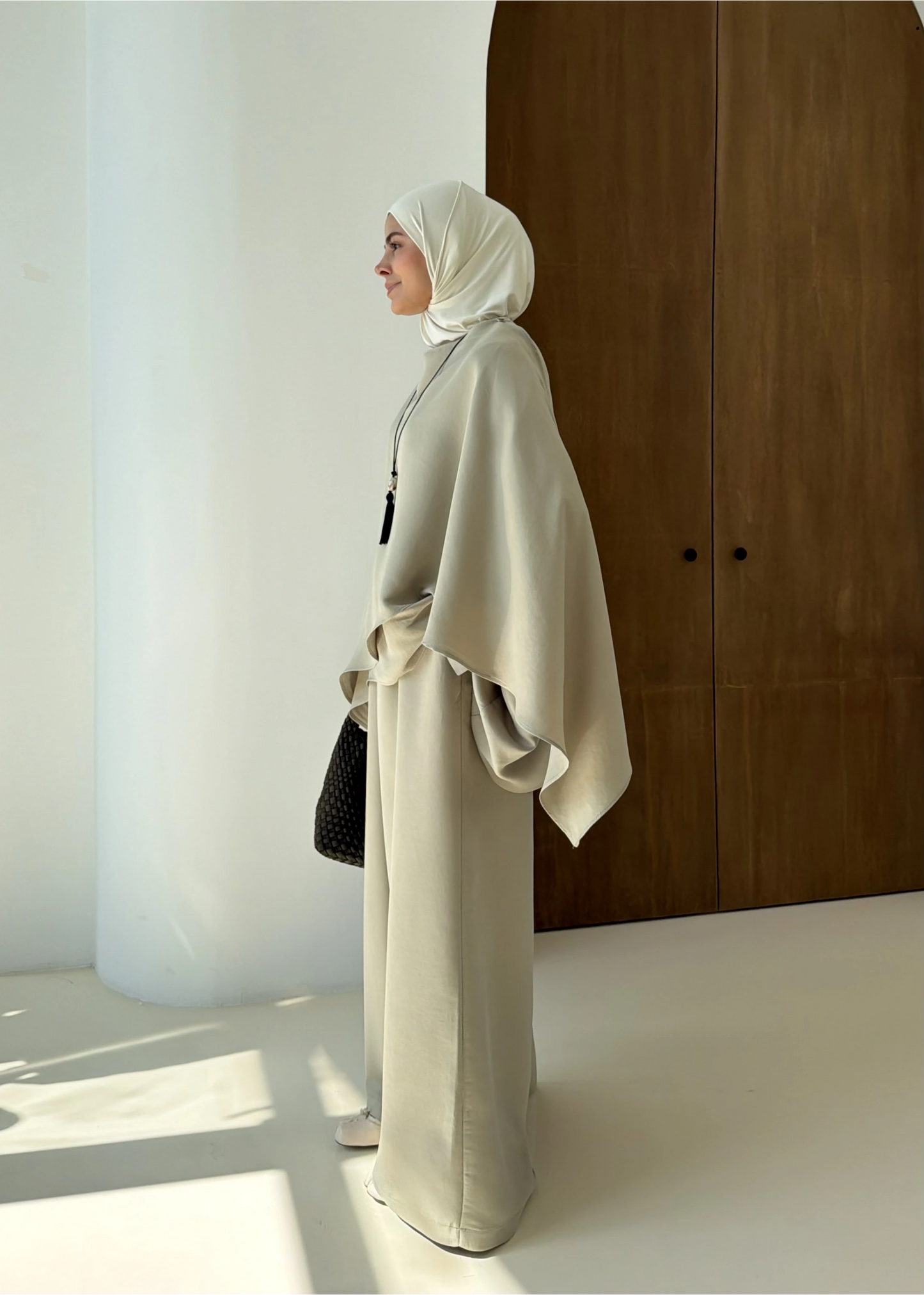 Elegant modest cape set