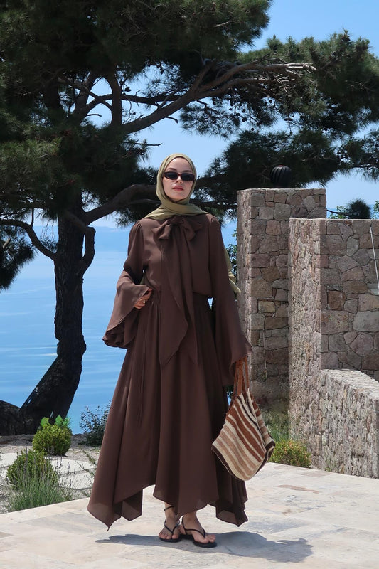 Mahin set brown